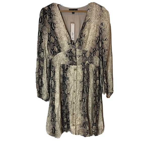 Akaiv Dresses & Skirts - NWT AKAIV Boutique Snakeskin A-Line Dress Tan S
